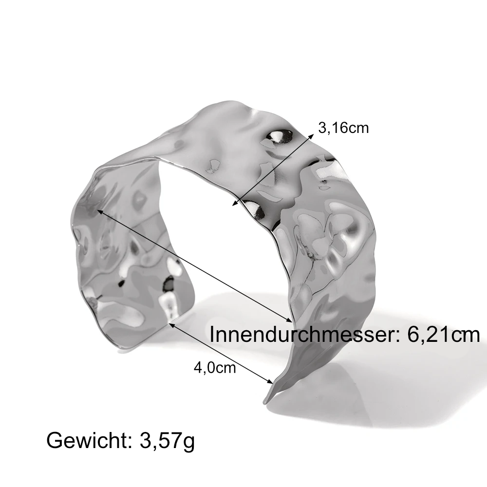 Offene Armspange für selbstbewussten Look