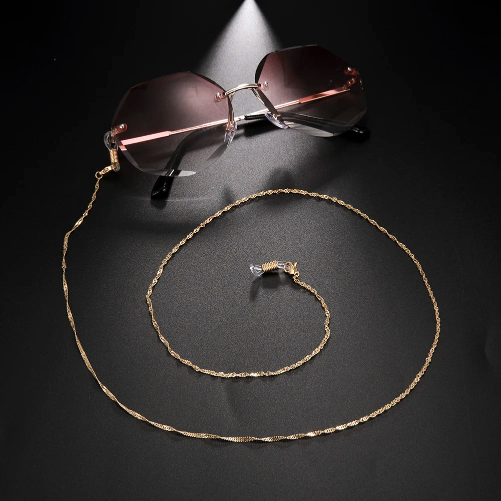 Stylische Brillenkette im Federlook