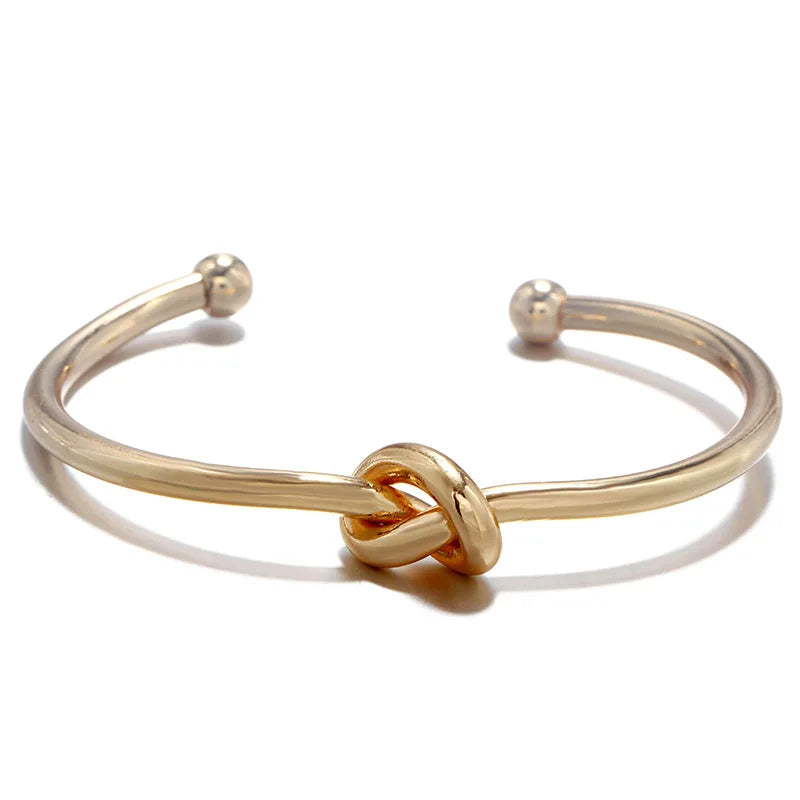Elegantes Armreif im Knotendesign