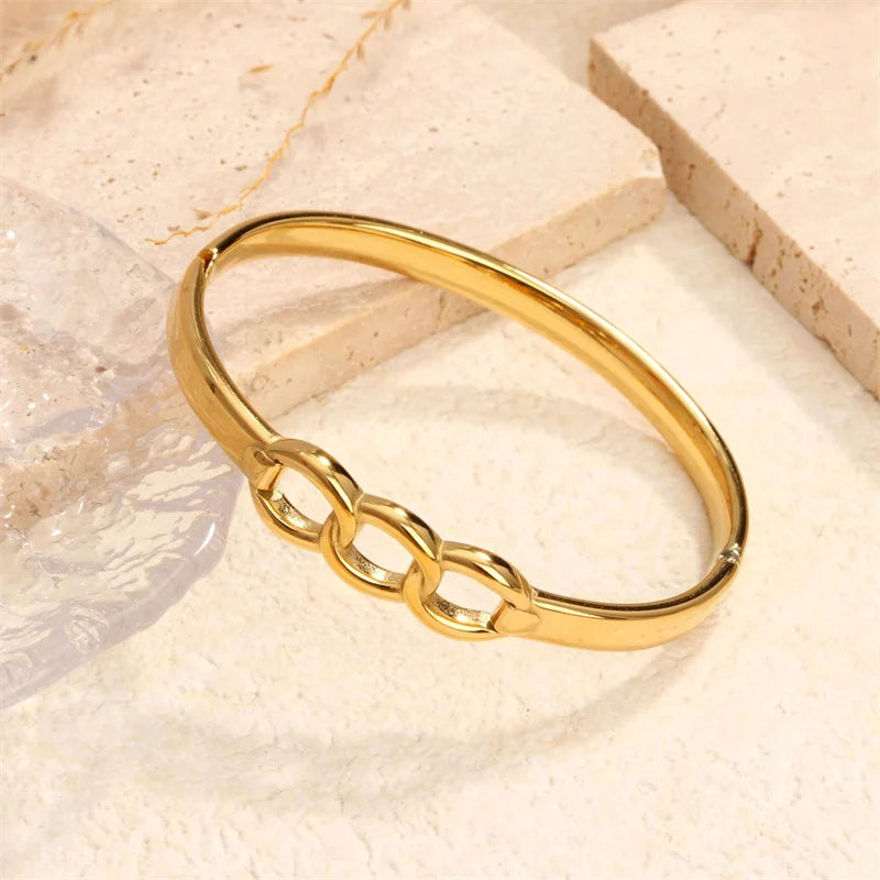 Schönes simples Armband