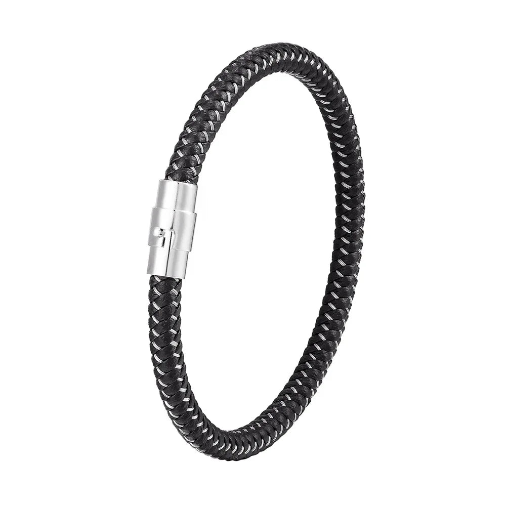 Schlichtes Edelstahl Armband in modernen Look