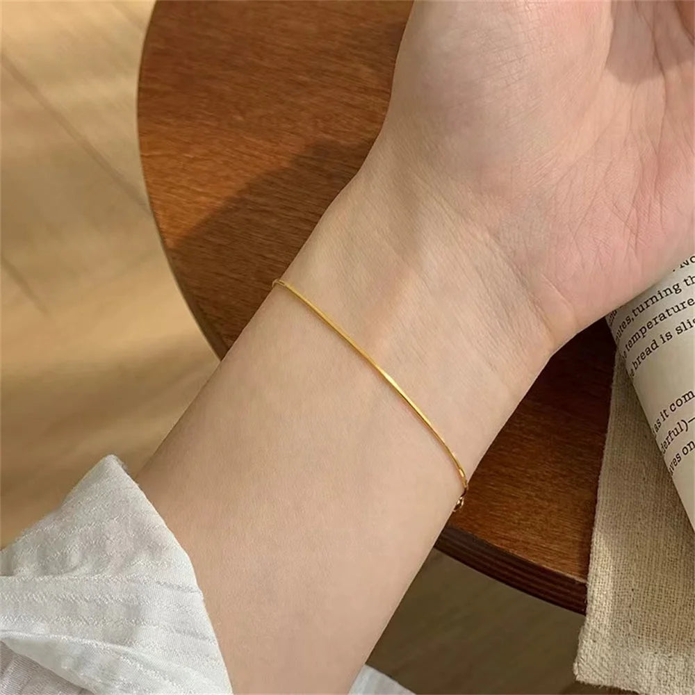 Ultra feines dünnes Armband