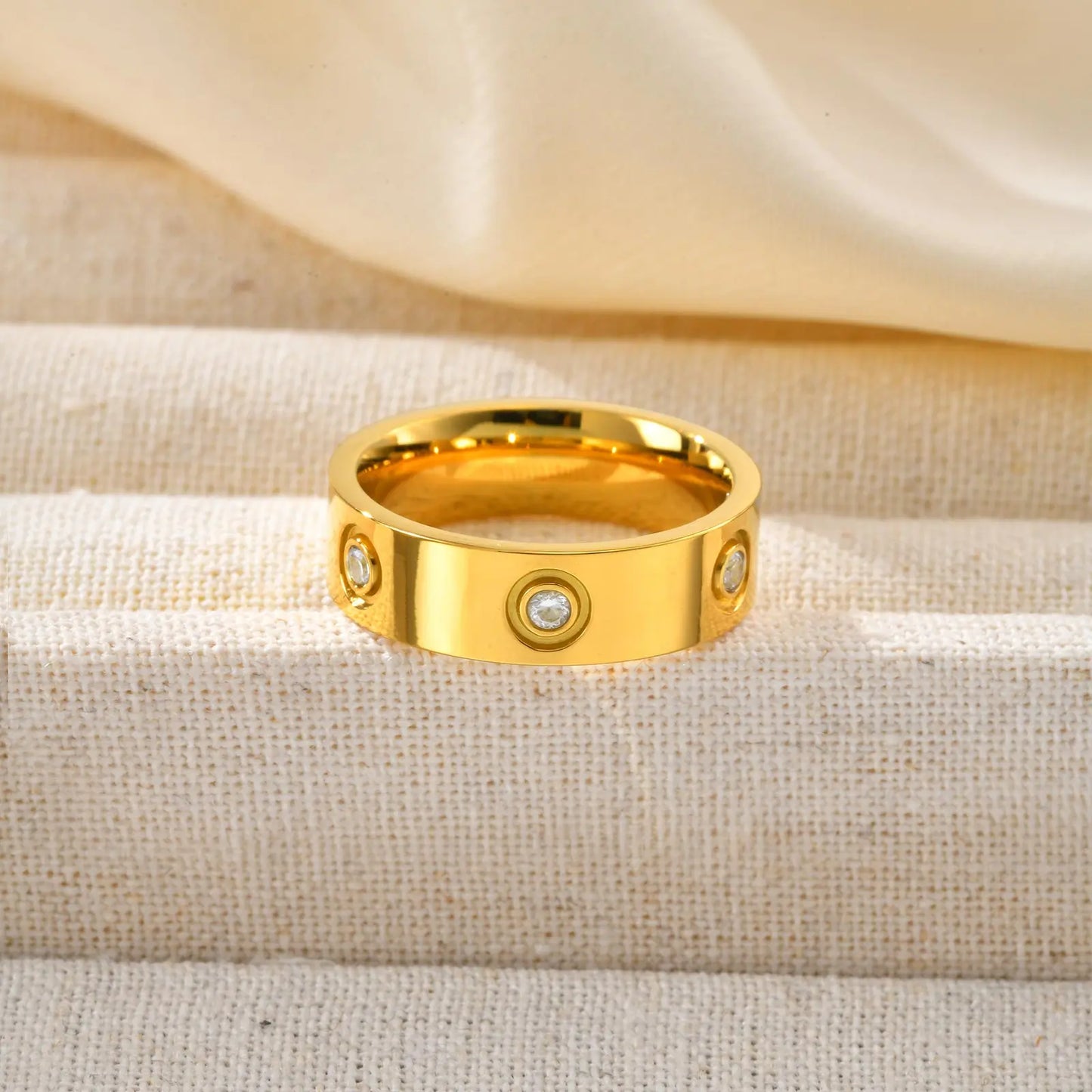 Ring mit Zirkonia