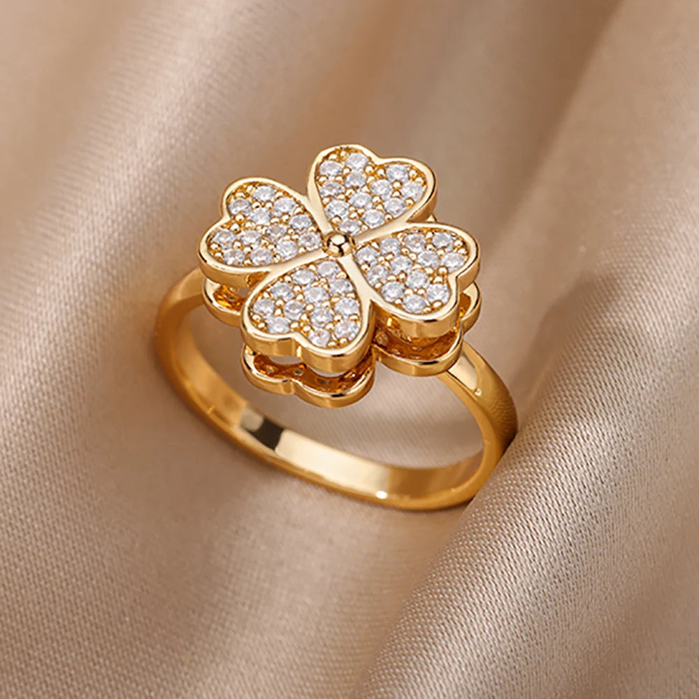 Ring in Kleeblatt-Optik