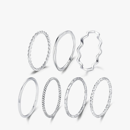 Minimalistischer Wellenring