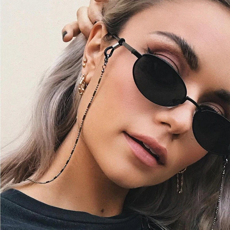 Brillenkette in Perlen & Linienkombination