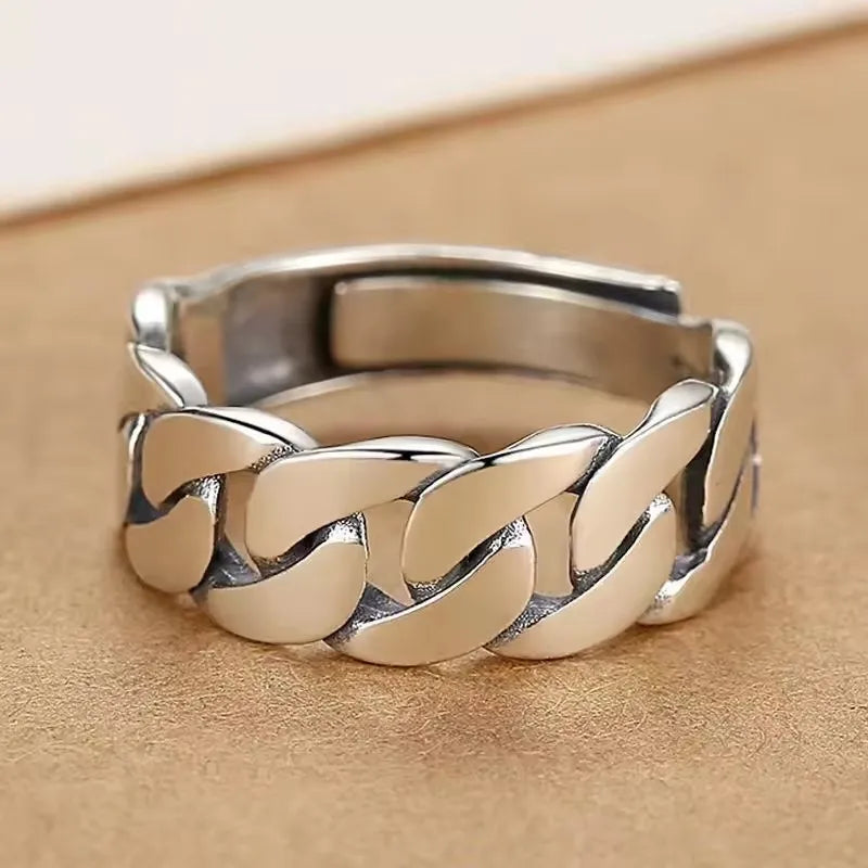 Vielfältige Ringe mit verschiedenen Mustern