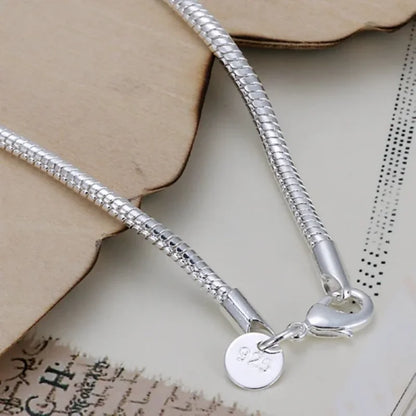 Armband im Schlangenstil