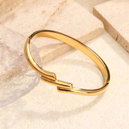 Schönes simples Armband