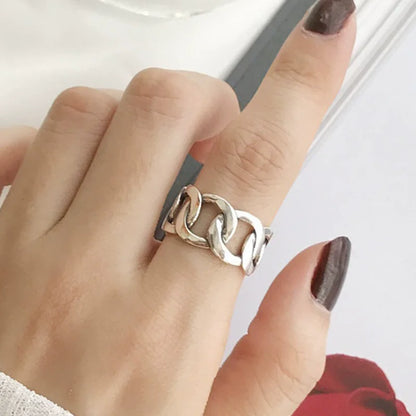 Vielfältige Ringe mit verschiedenen Mustern